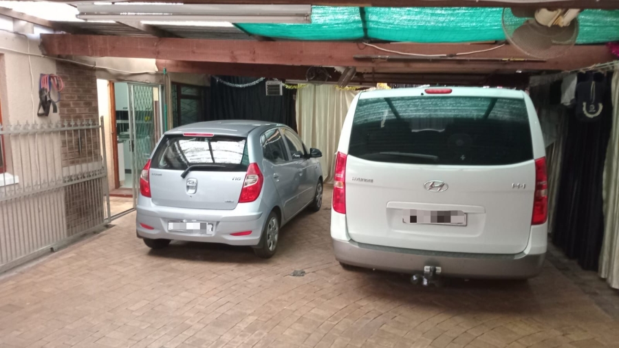 3 Bedroom Property for Sale in Athlone Western Cape